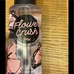 Brand New VS Pink  ‘Flower Crush’ Mist
